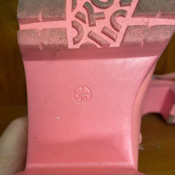 Pink pig Koi mary janes size UK 7 (US 9) - Picture 8 of 9